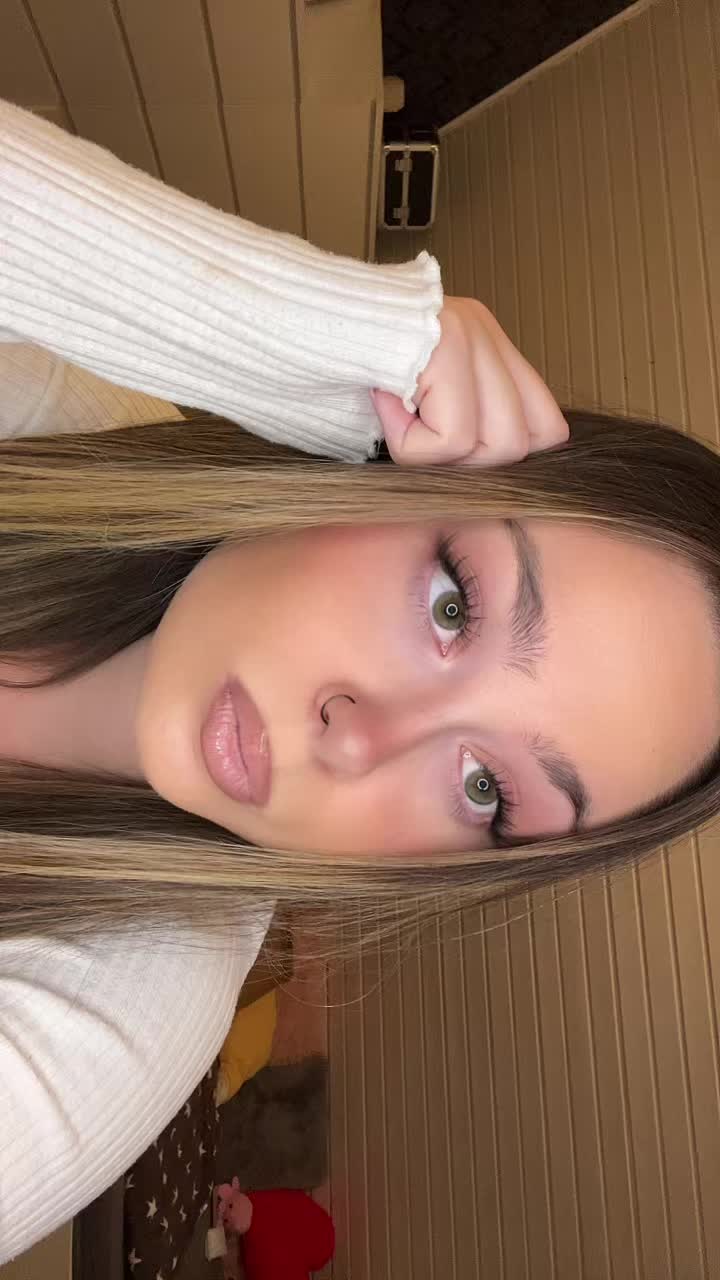 @Lara