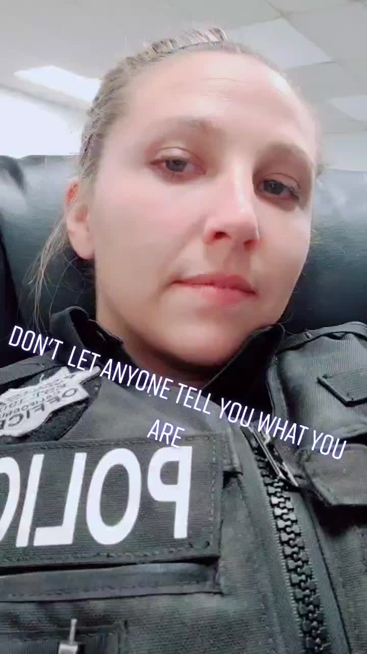 @thegirlcop