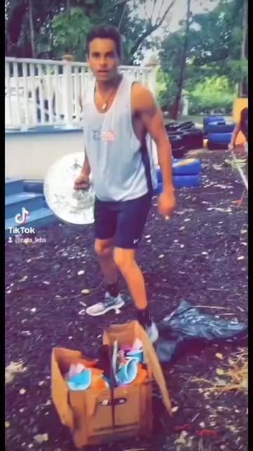 @adonhys