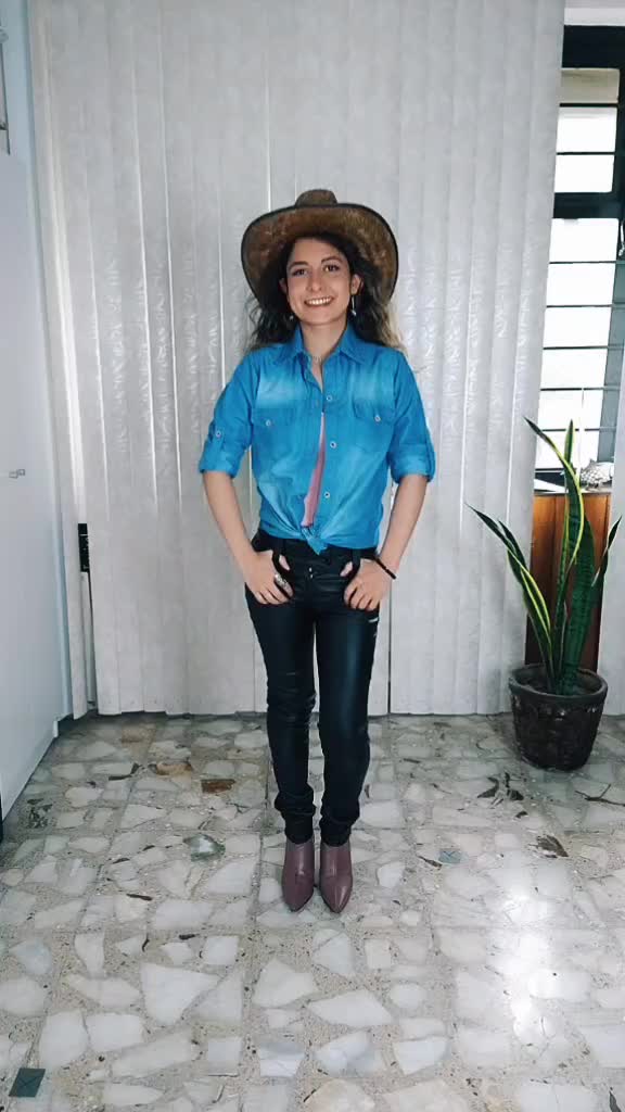 @Elisa L. V&aacute;zquez