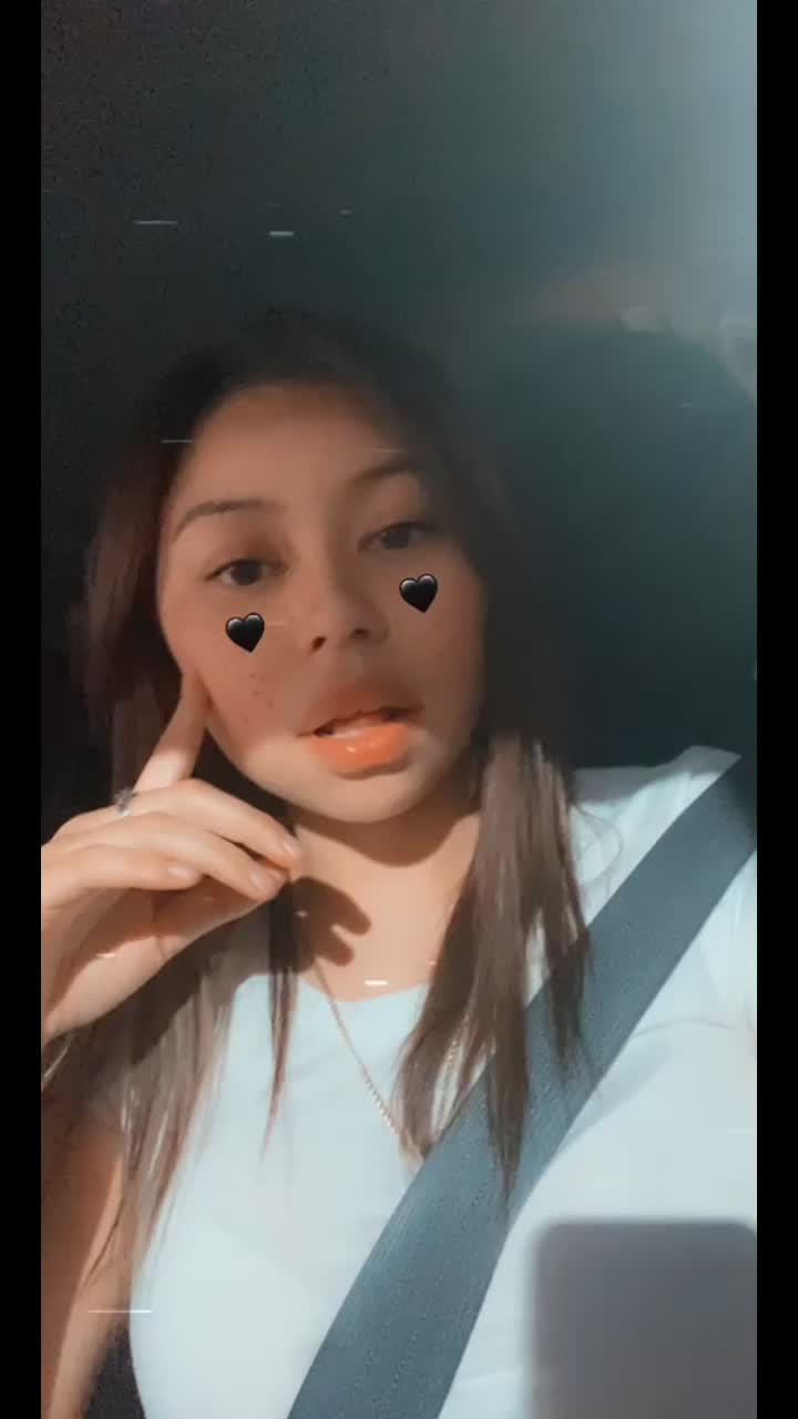 @Uvania23
