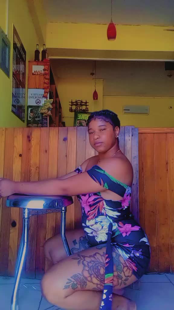 @pretty dolly(thickaz)