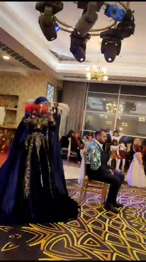 @Menekşe Türkkan