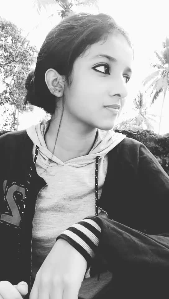 @👑_AmmuzzMaluu_😍