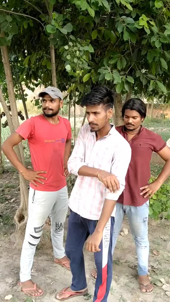 @AKKI_007