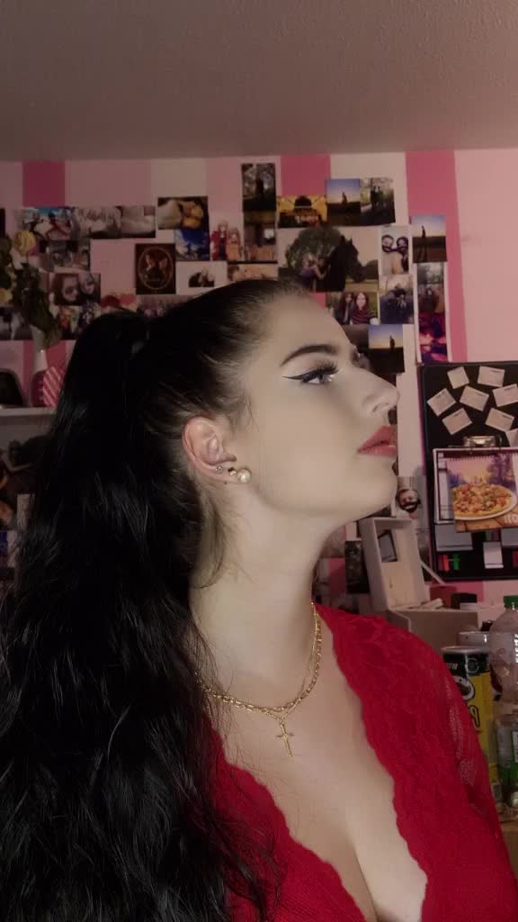 @julia👑