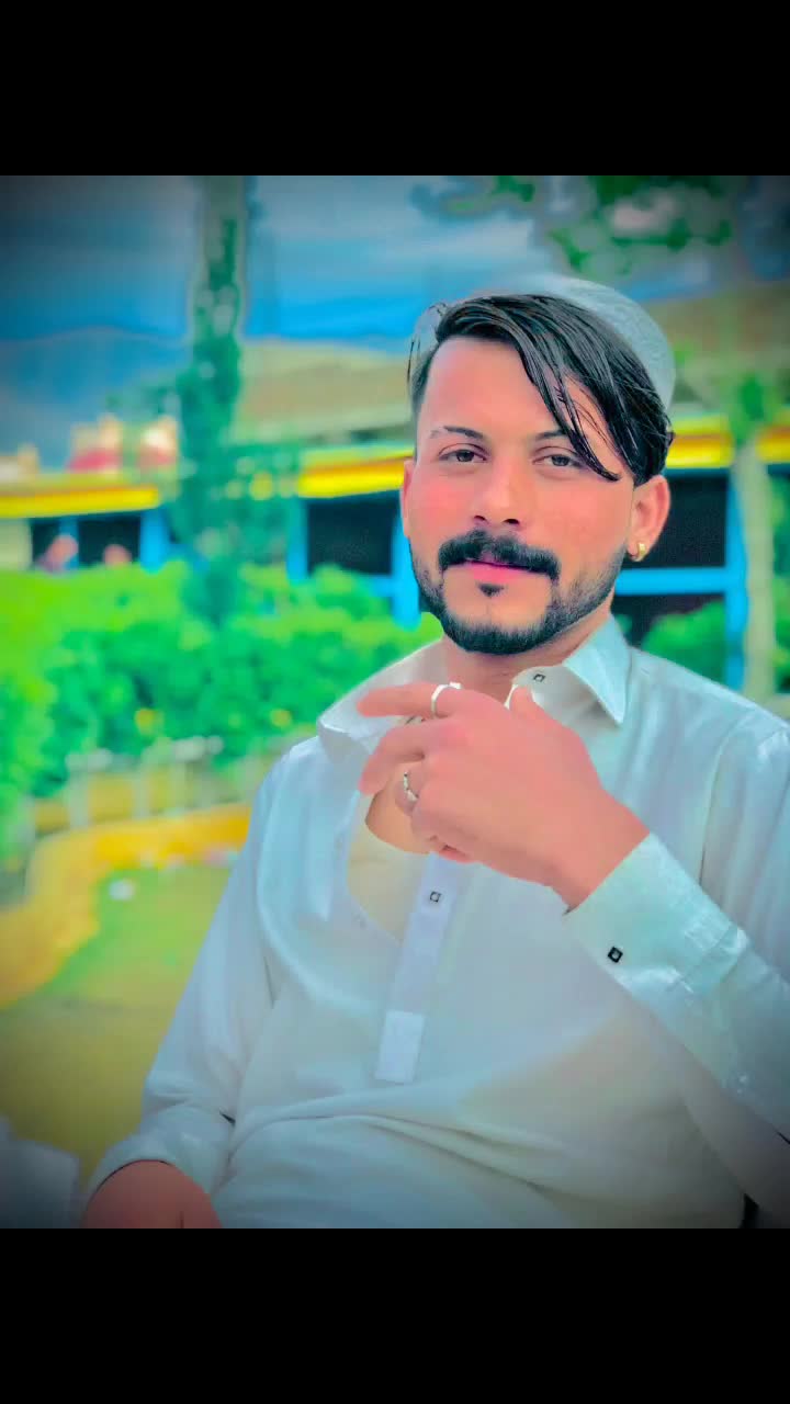 @Lala Khan