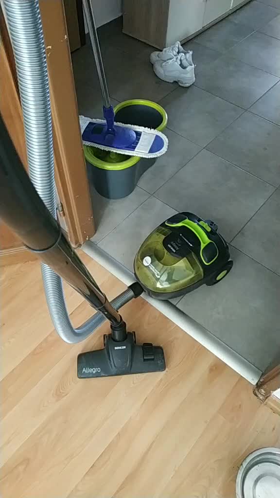 @Den&iacute;&iacute;&iacute;s