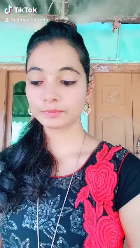 @jahnavi banothu