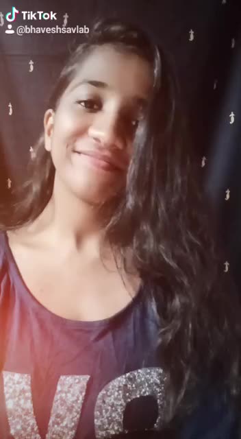 @Riya Savla👑