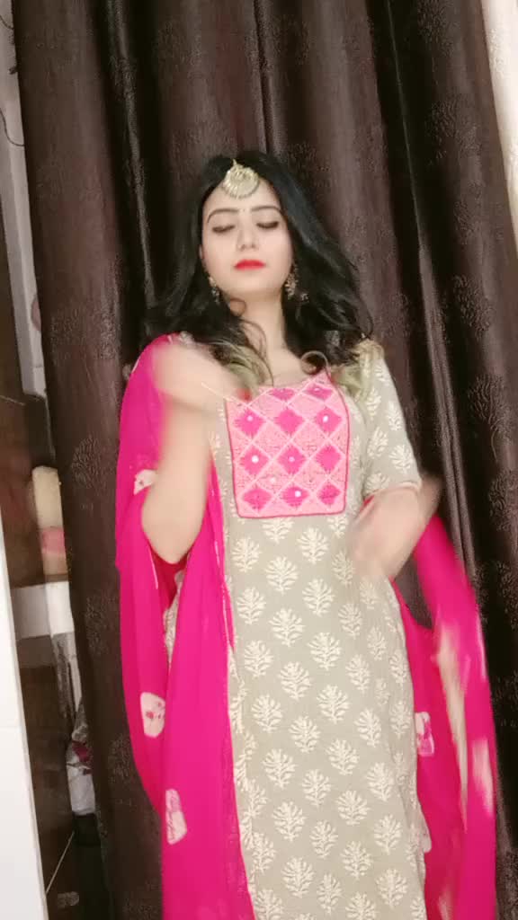 @tha_ official_Bushra