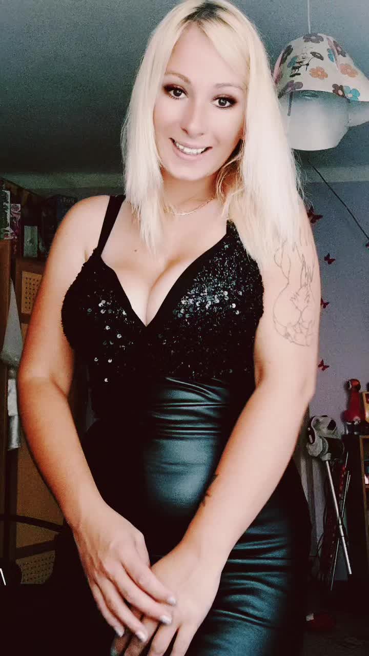 @Bella