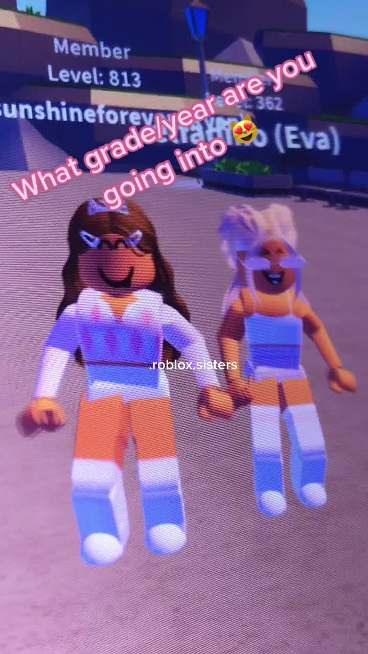 @Ur local roblox sisters 😩🤩