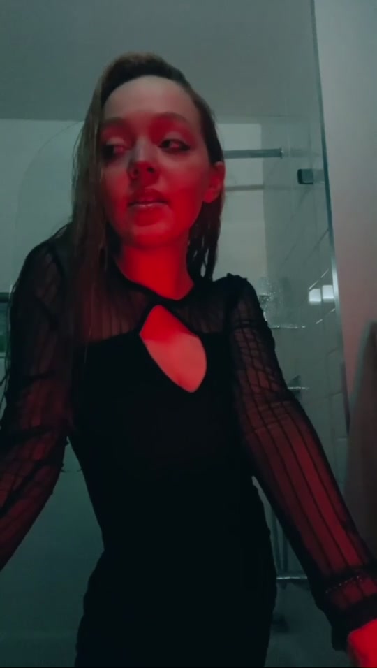 @LilyMaeSilverstein