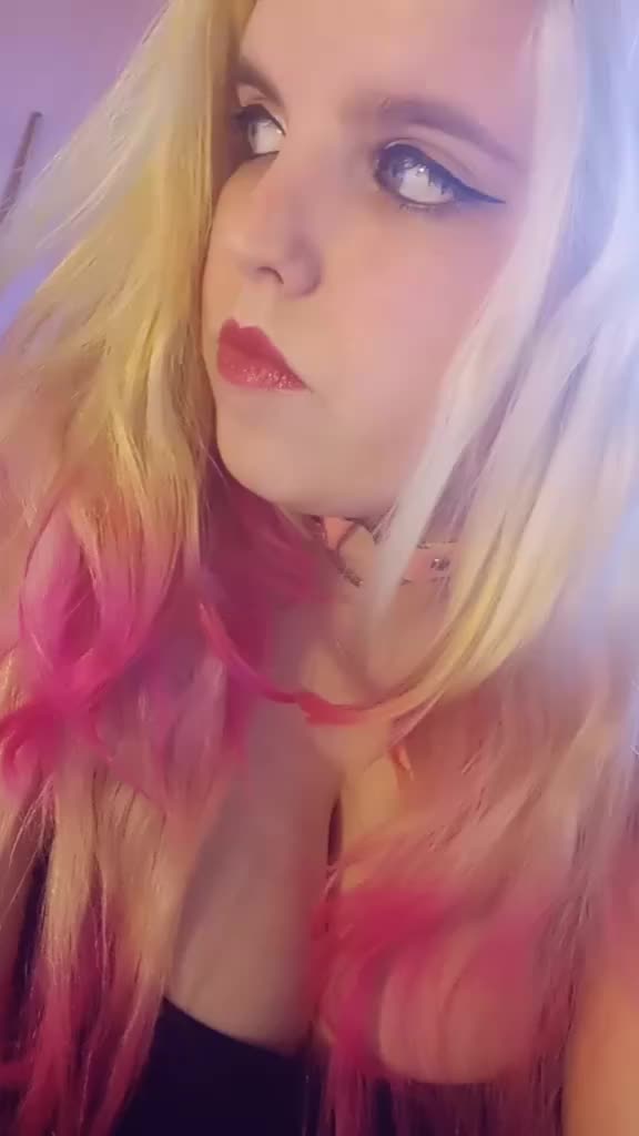 @🖤Louise🖤