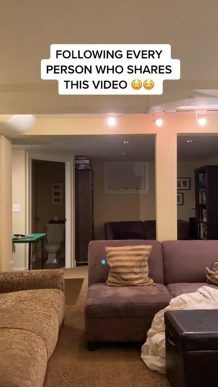 @tinyphoneguy