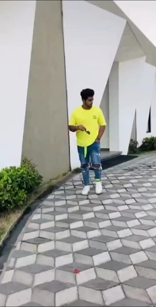 @مسکان شریف.....👑