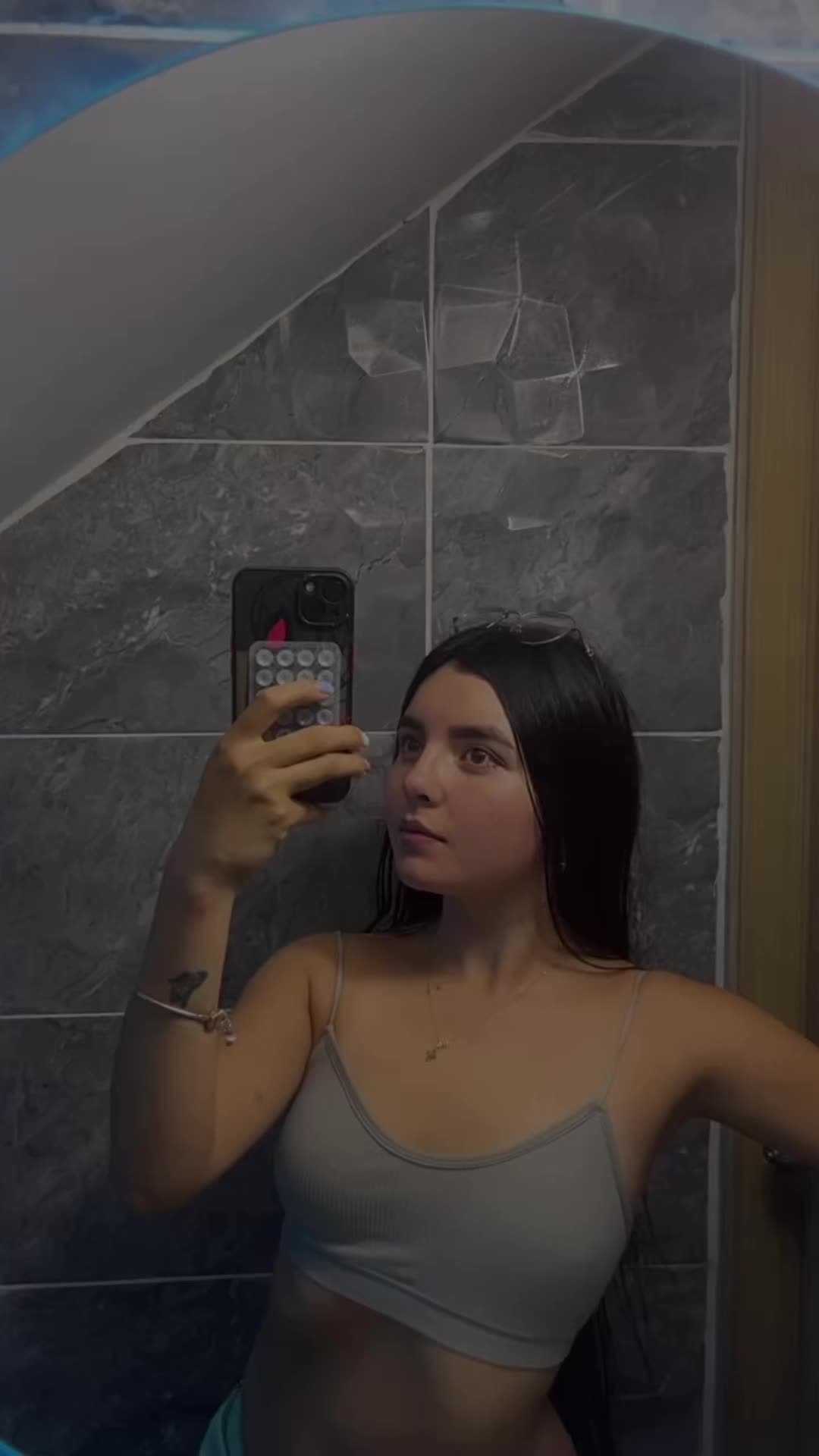 🦋SALOMÉ COLUCCI🦋 (@salomecolucci) - Urlebird