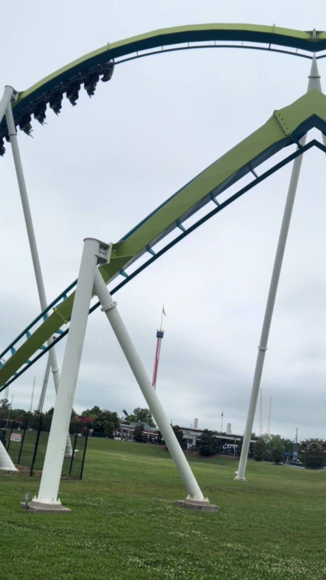 @Adventures with the Guys⚡️🦋🎡