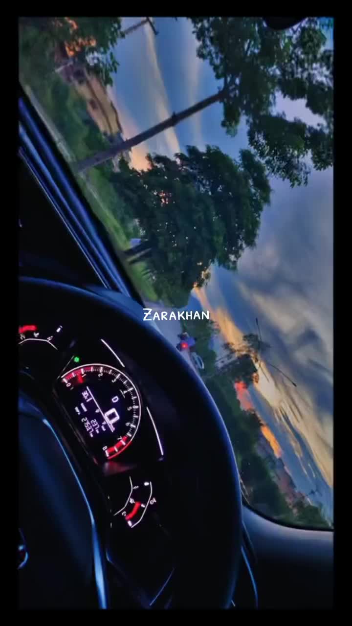 @zαrα κhαη👸🏼