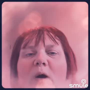@Elaine Robertson🏴