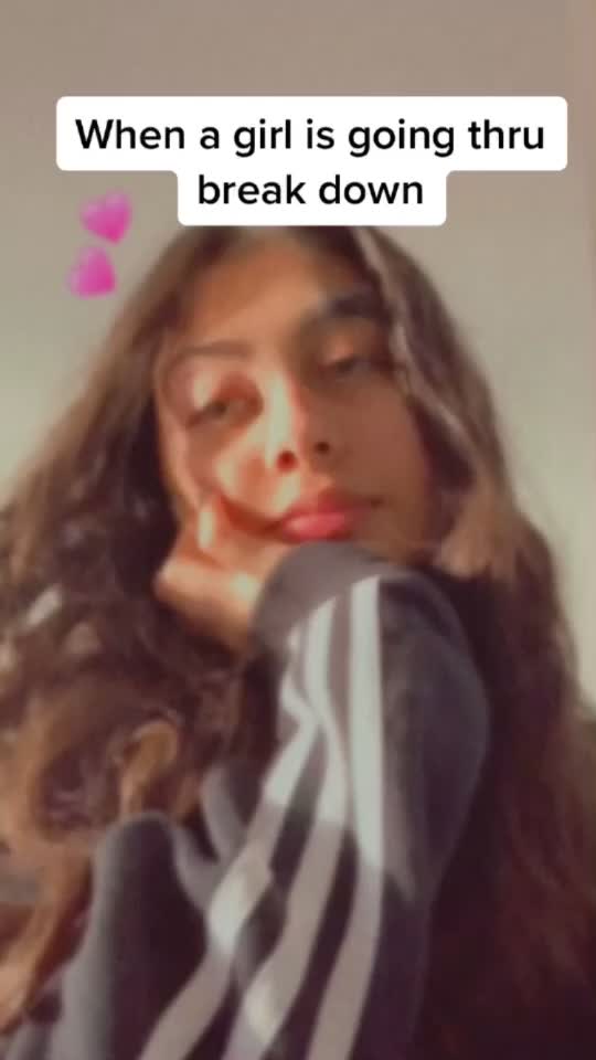 @KAVYAA🖤