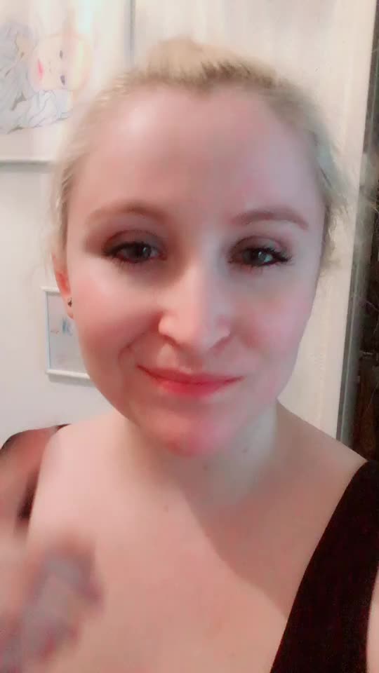 @lilyguggenbuehl