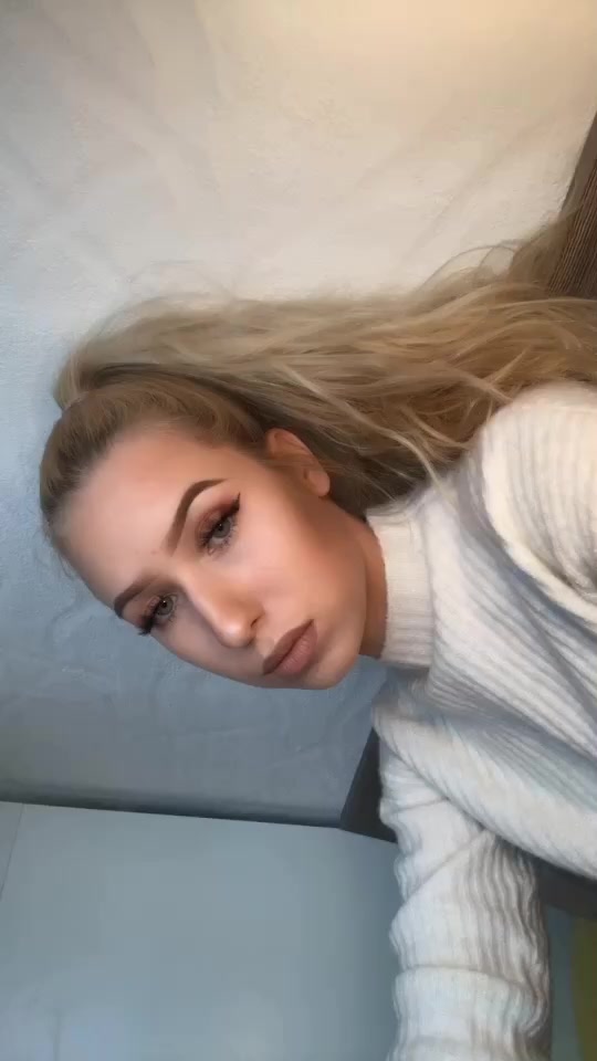 @queenofqueens🤩