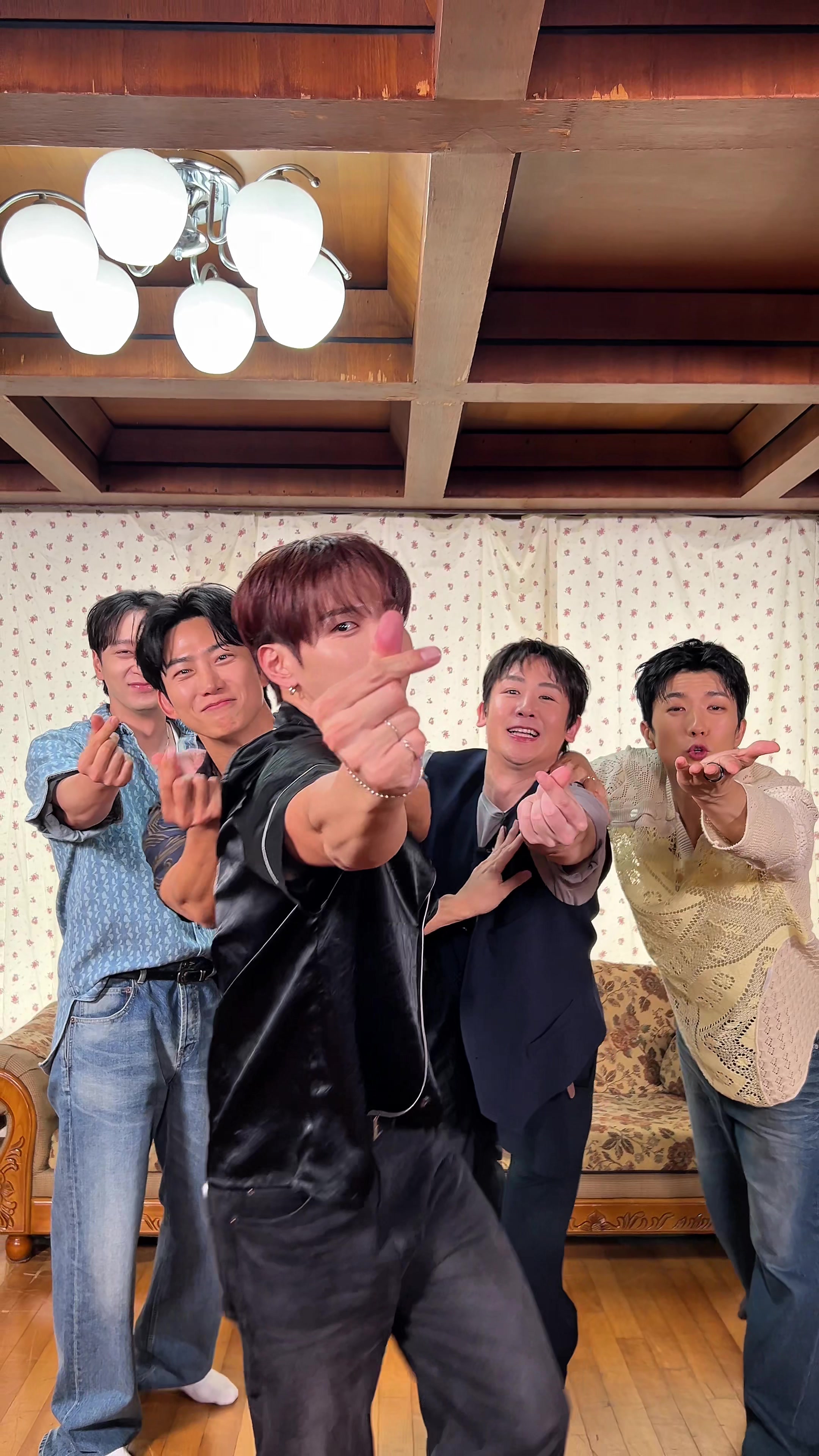 @JUN. K
