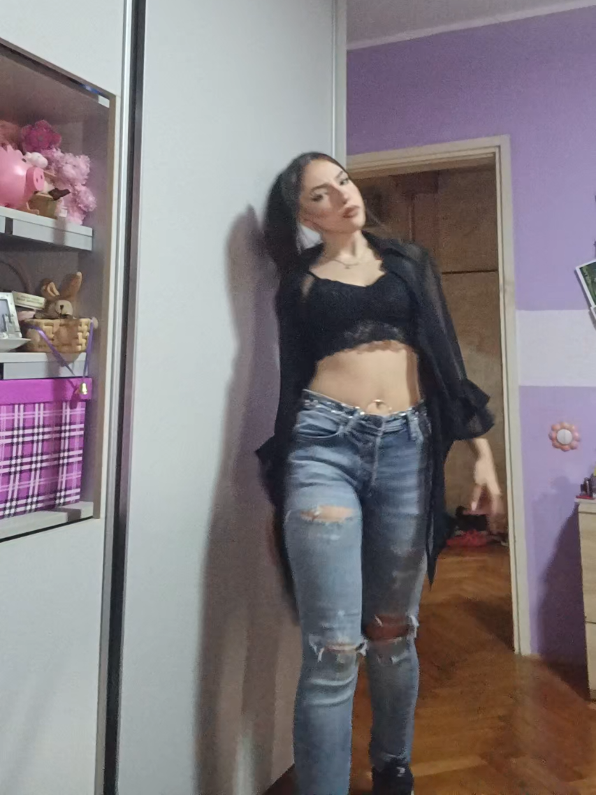 @Katarina🧸