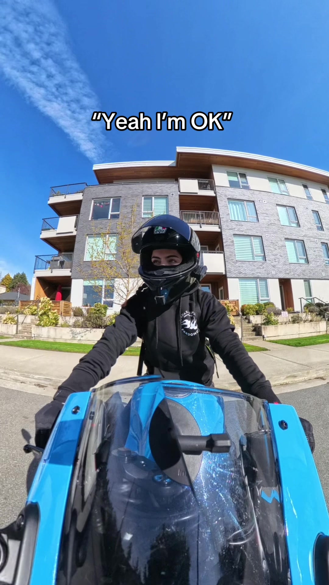 @Tessa 🏍️