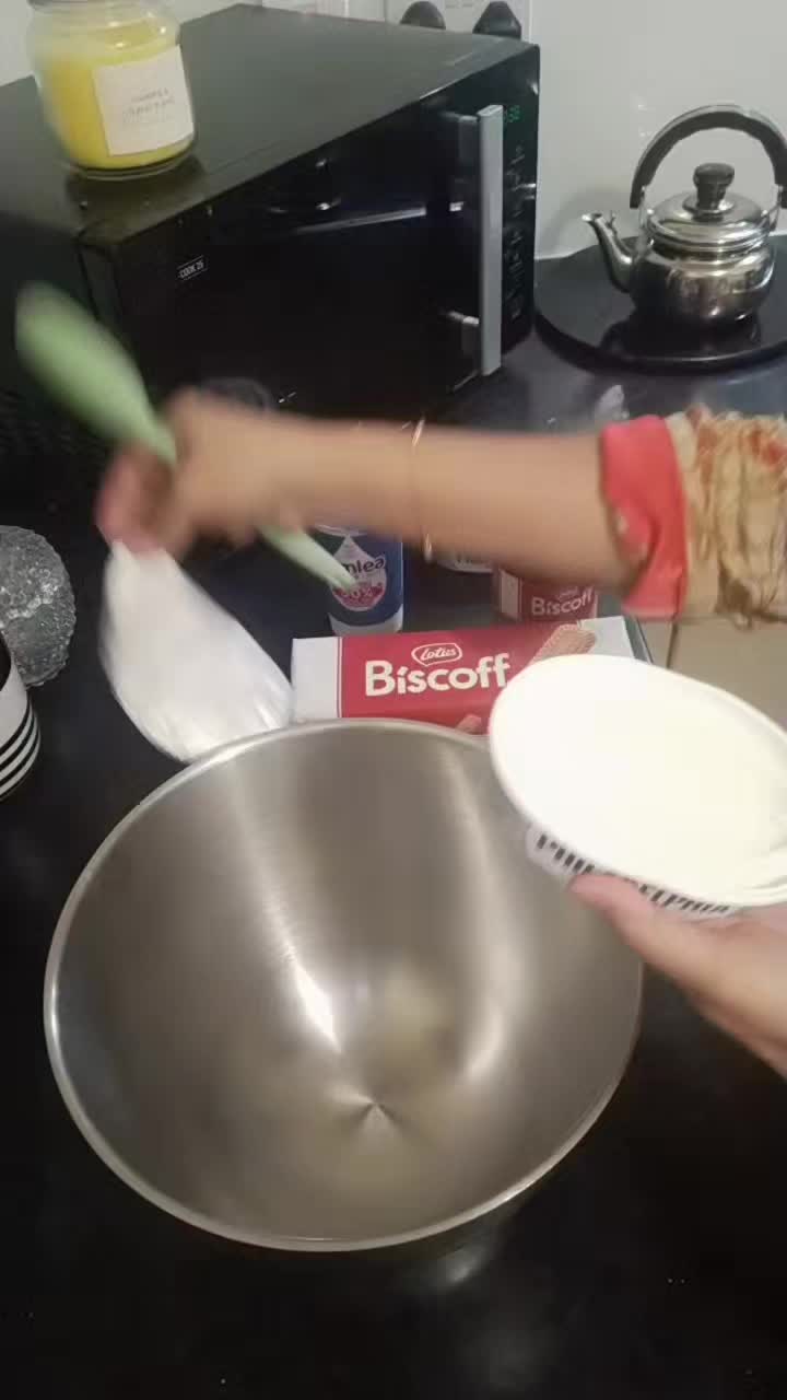 @Munaza