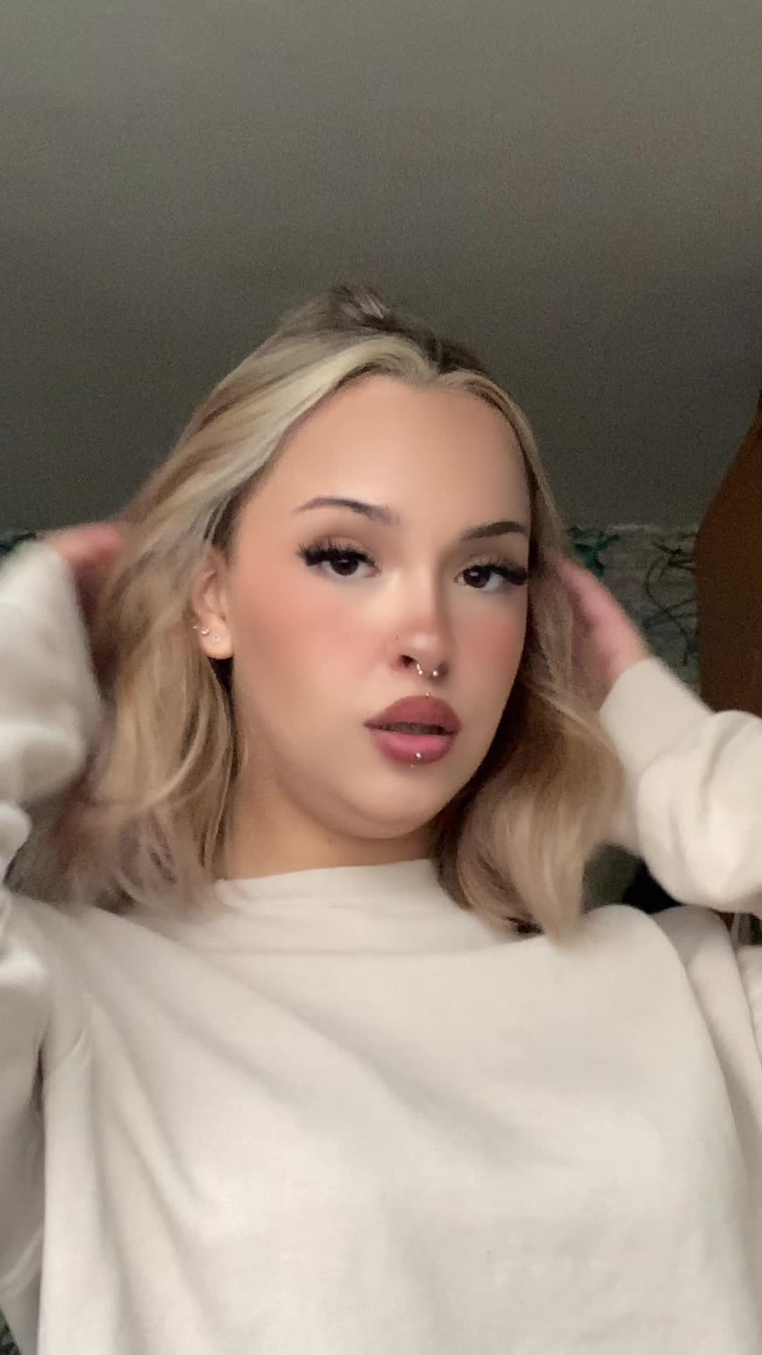 @noonebutlea
