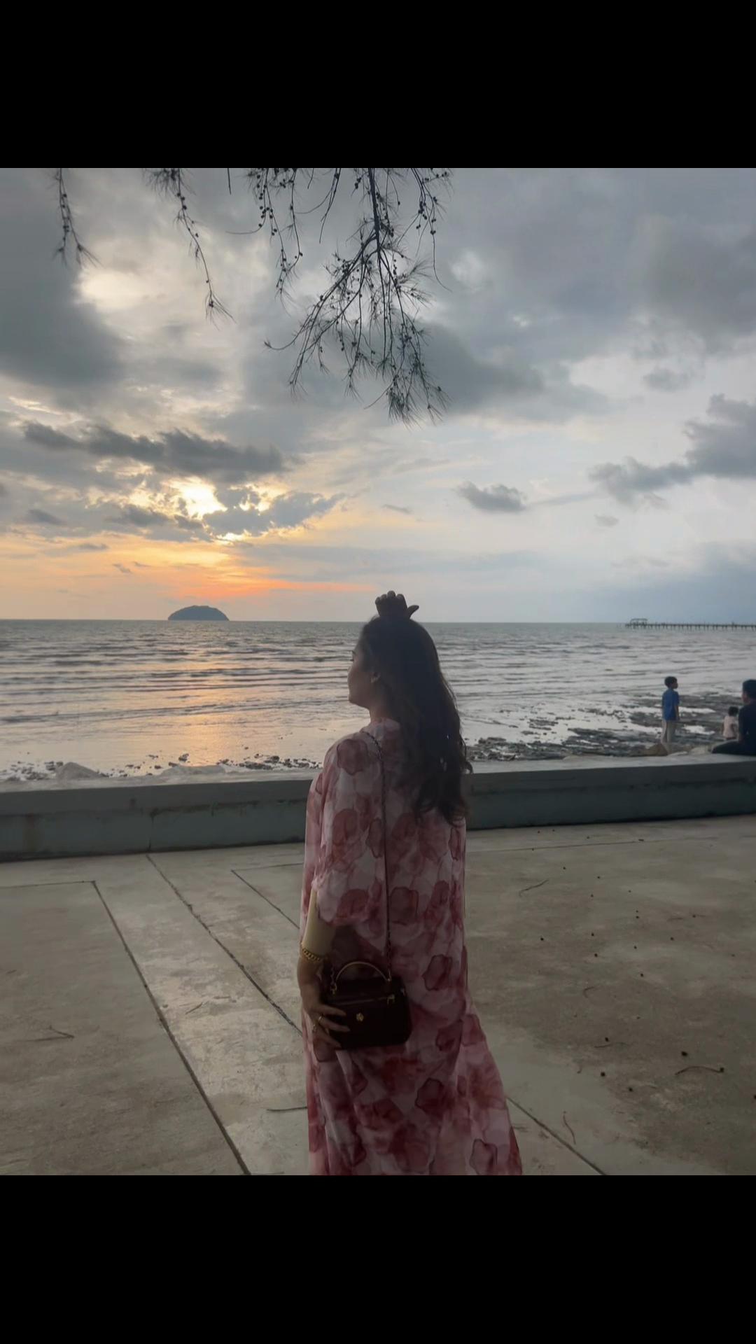 @ᴍᴀʀɪᴘᴏꜱᴀ 🦋