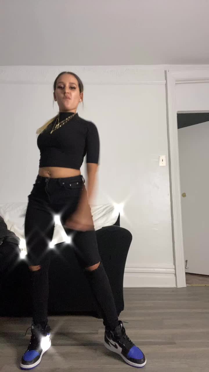 @_.angiexoxo