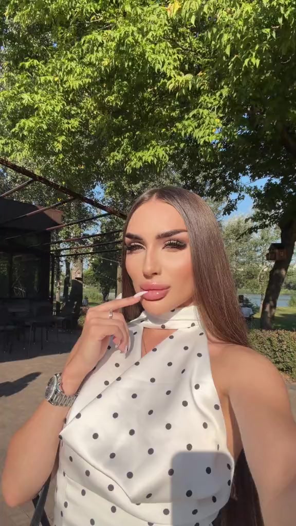@𝐒𝐚𝐤𝐢𝐧𝐚🌺