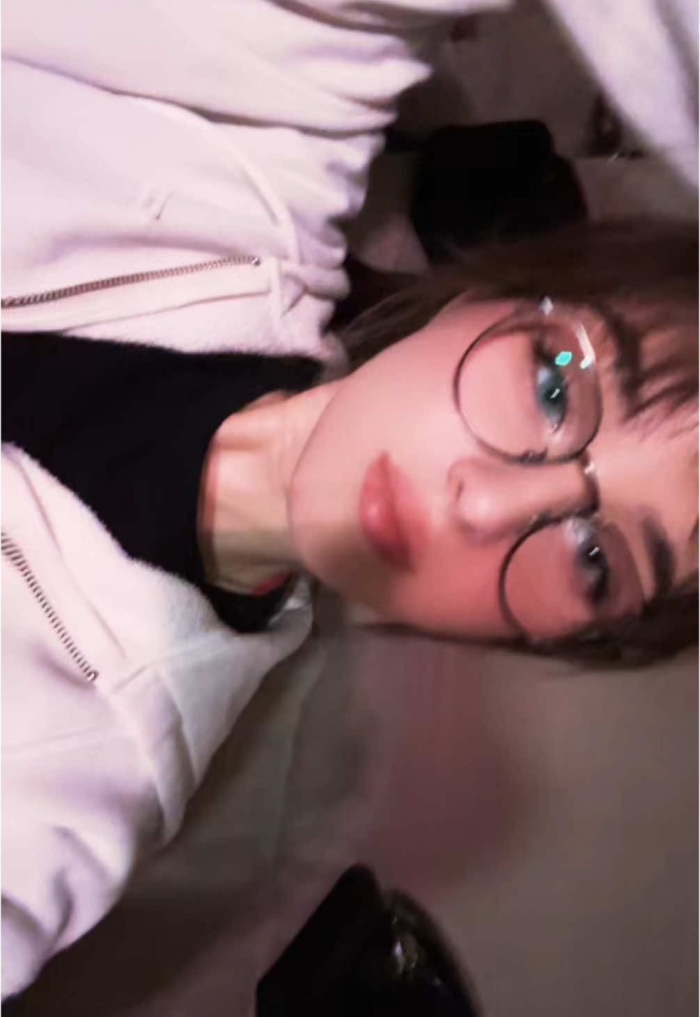 @???