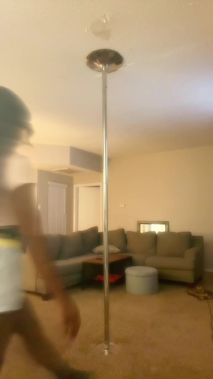 @llill.Cameron