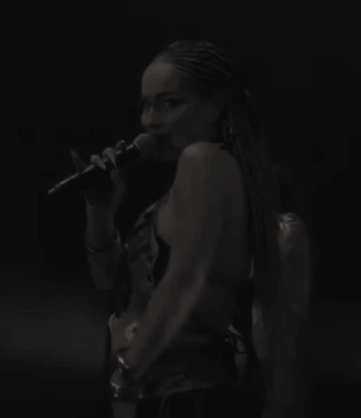@d