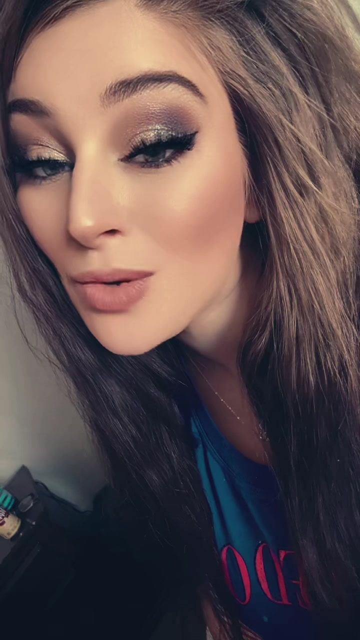 @Chels 🖤👑