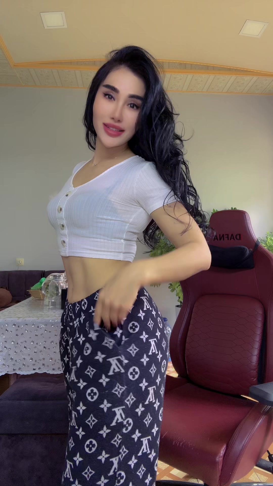 @Uzokova.D