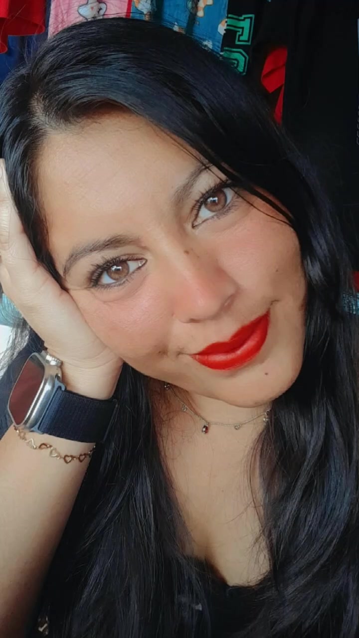 @Sarahi Te sigue ♡