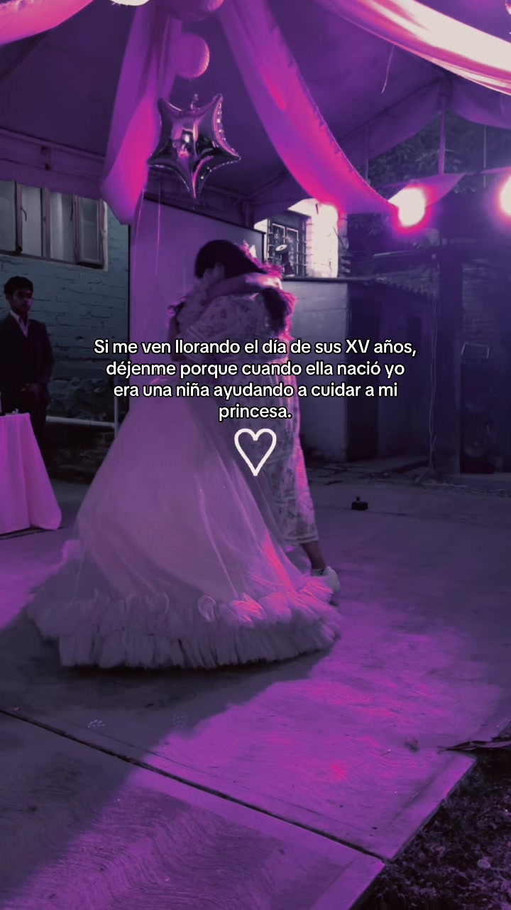 @YessiLara👷♀️