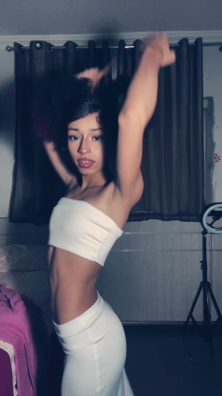 @ailahxvs
