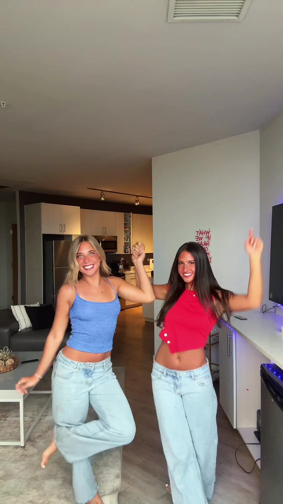 @_leannamarieee