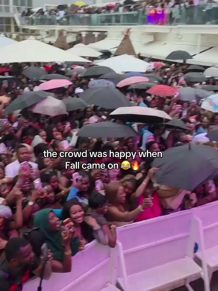 @EVERYTHING DAVIDO ❤️