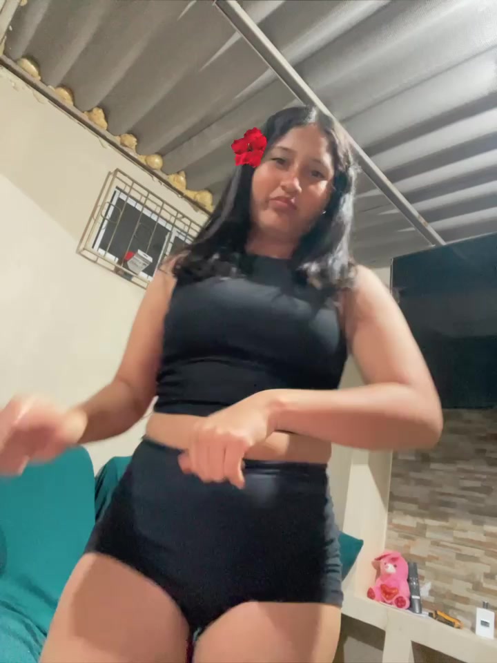 @Valeskitaaaa