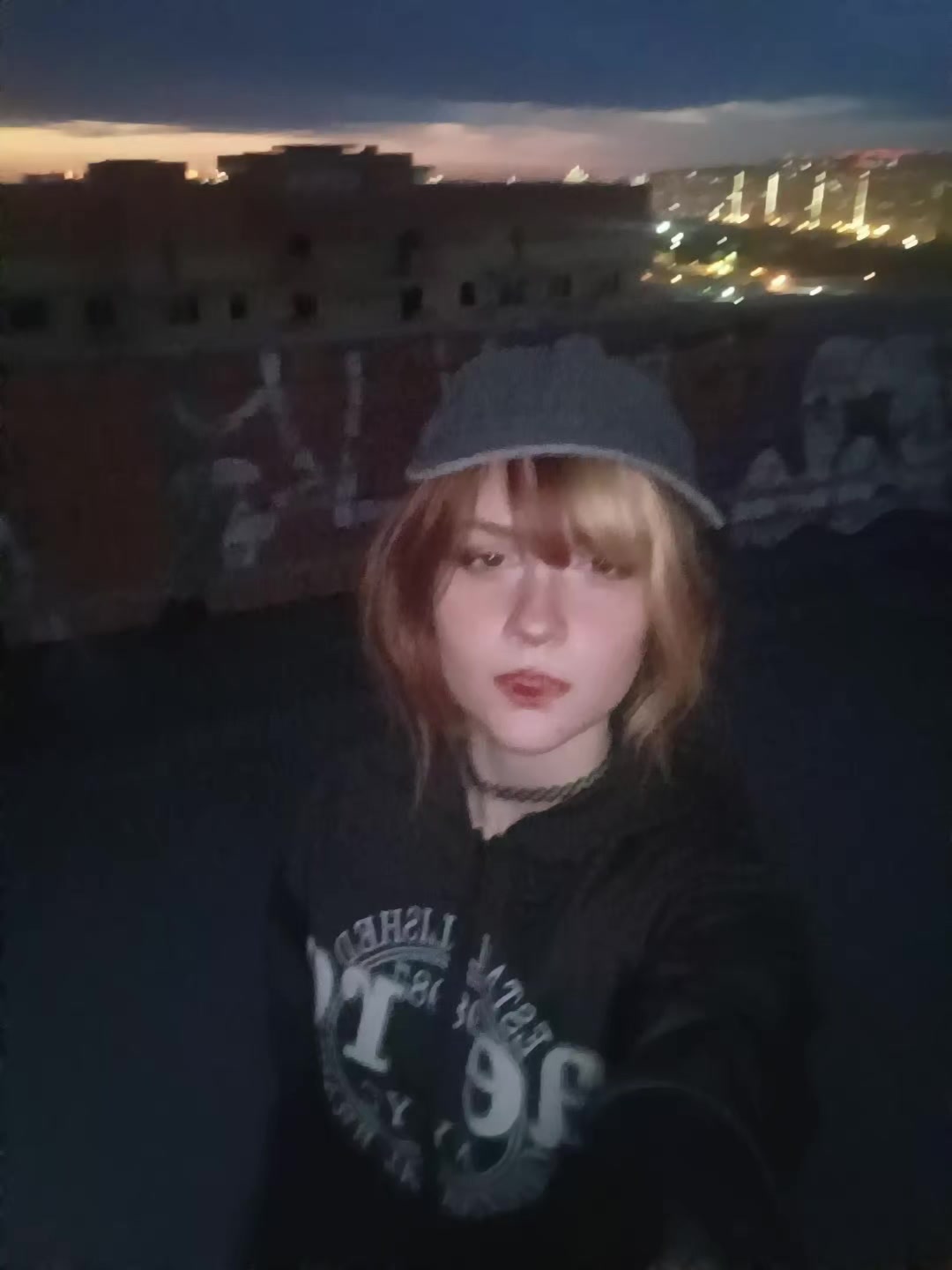 @Эрен😨ム@