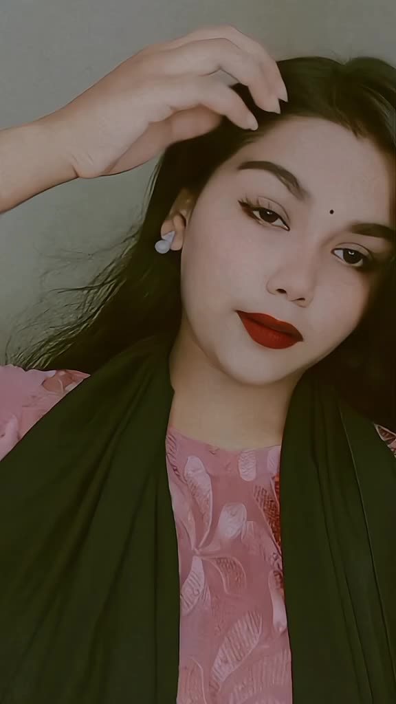 @PRIYA 🌘🌻
