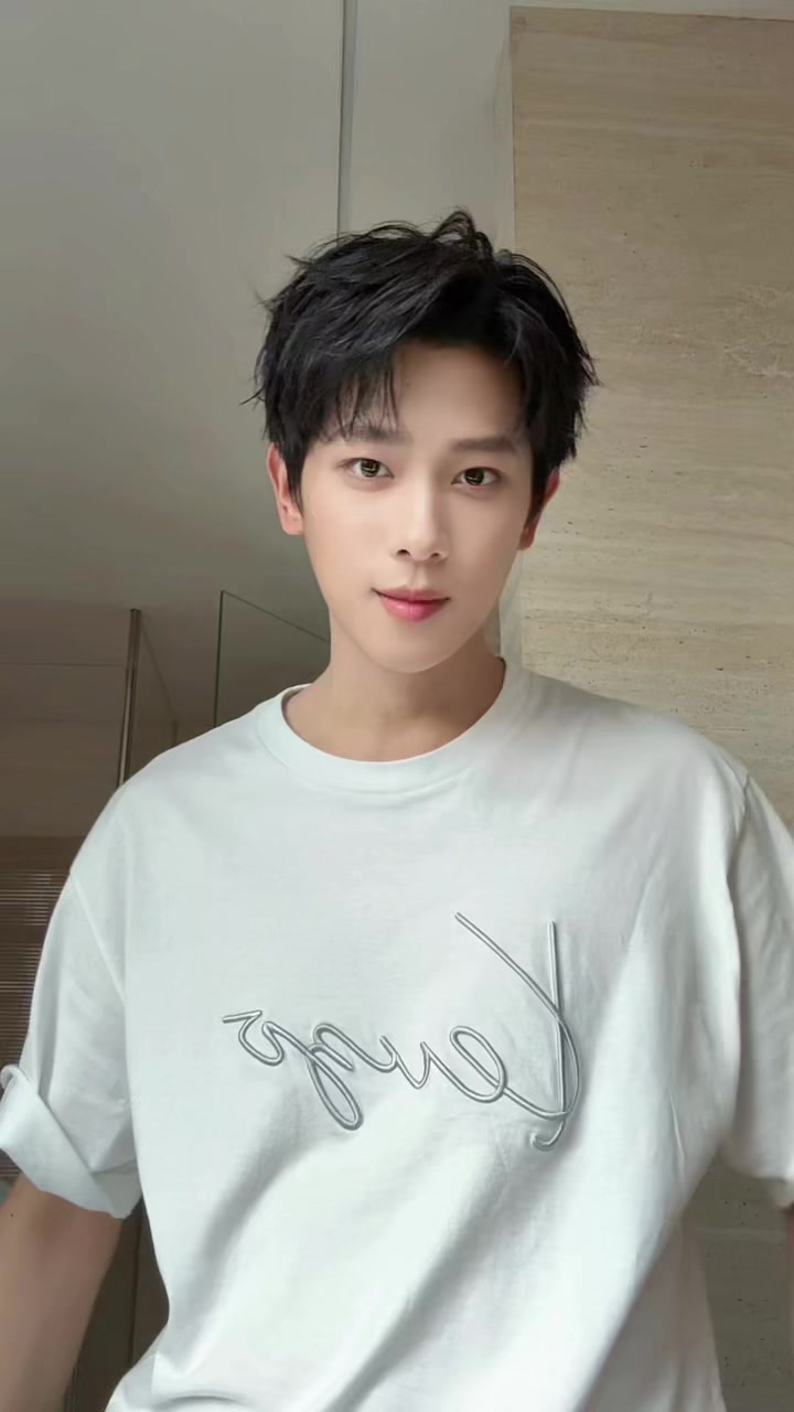 @Artha ๐ฎ๐ฉ ไปฒๅคๅค๐